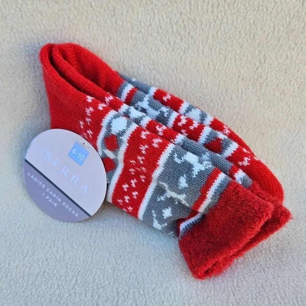Serra Red Gray And White Cabin Socks